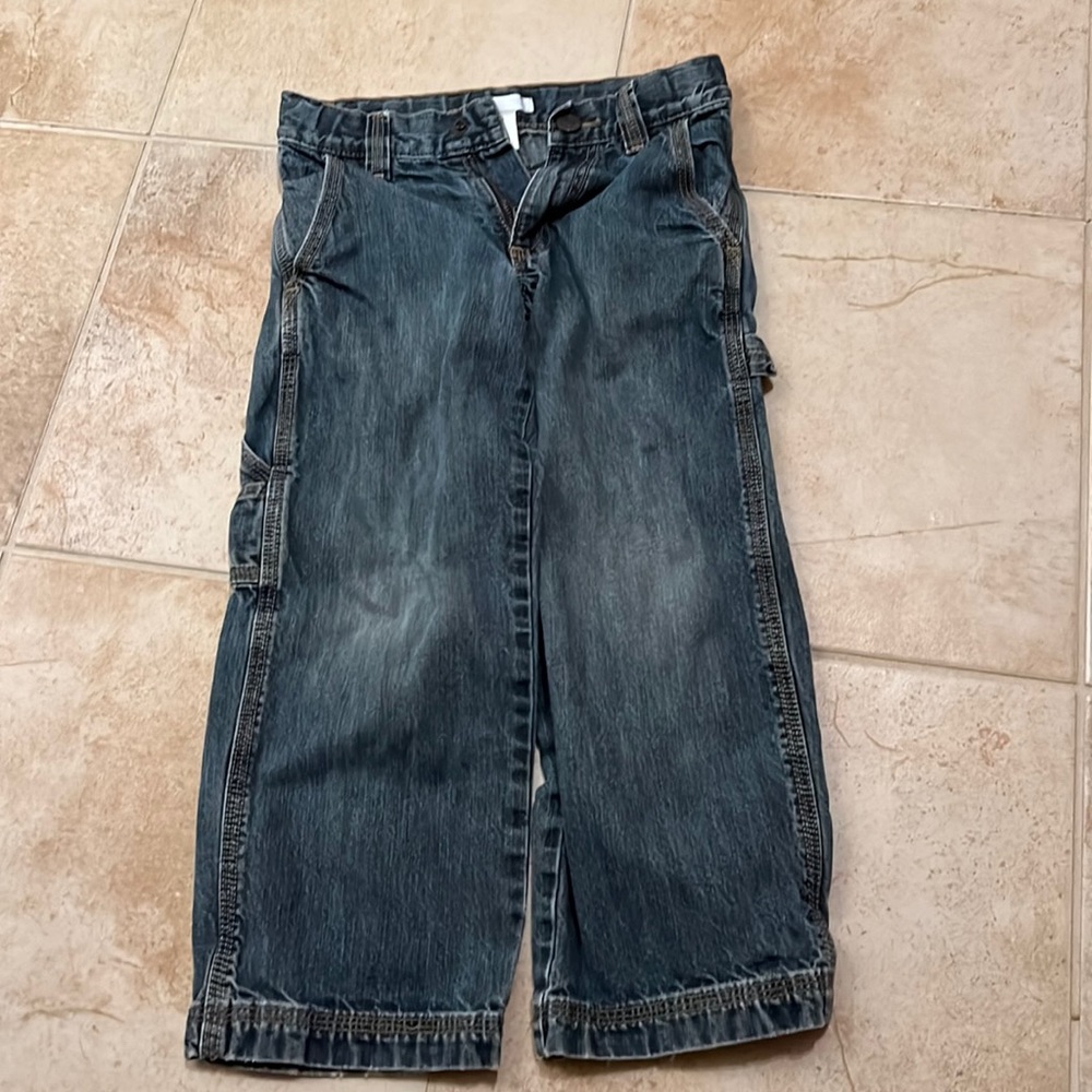5T old navy jeans 42” to 45” 40 to 46 lbs